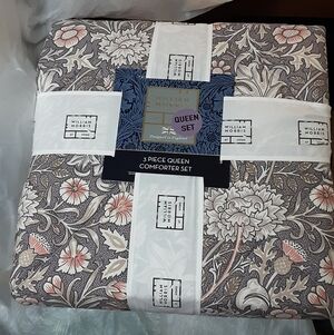 William Morris Queen Bedding Ensemble In "Double Bough, Heather"